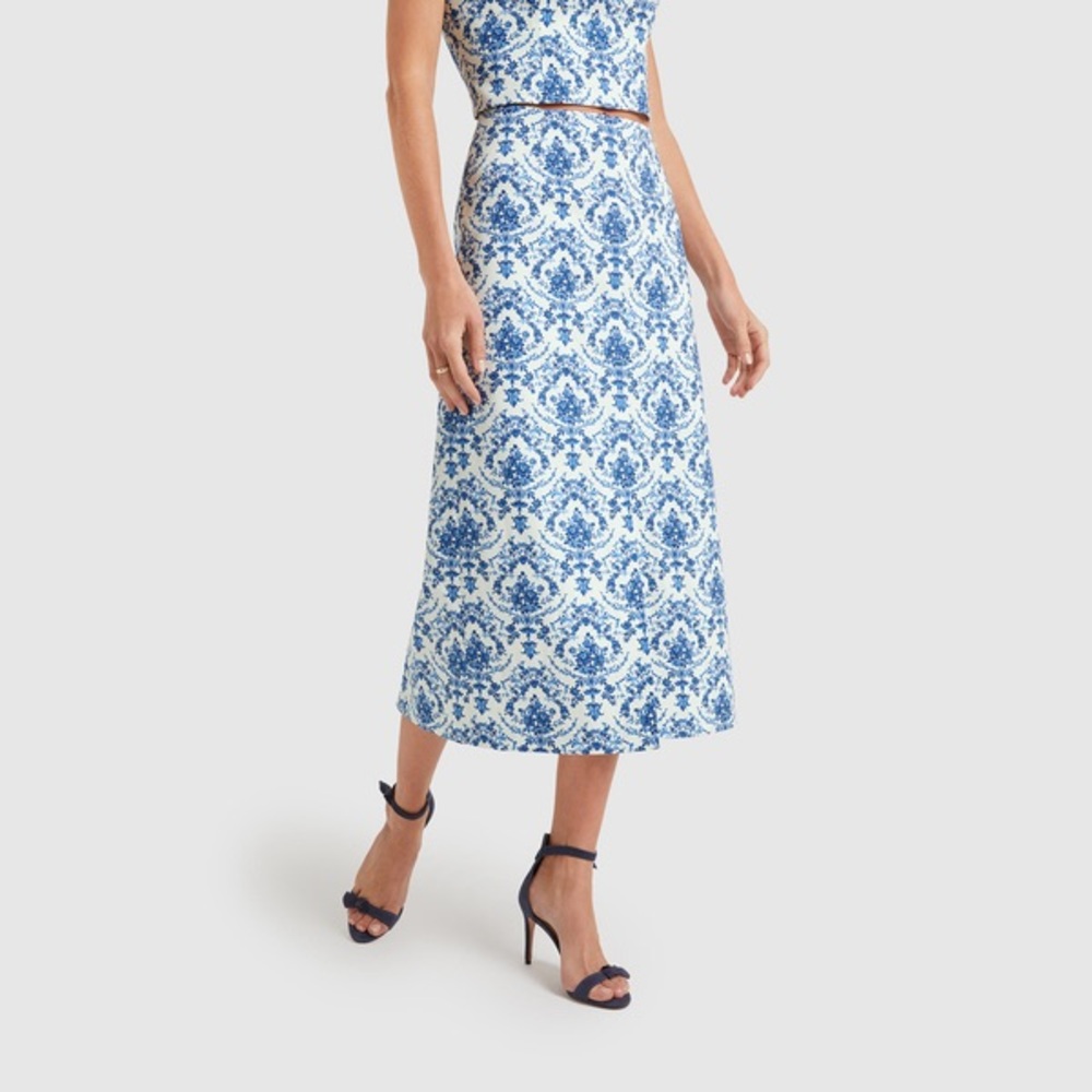 Goop Label white and blue print skirt